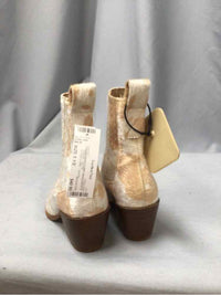 ARIDER GIRL SIZE 5 1/2 Ladies SHOES