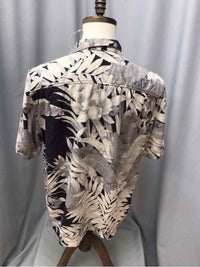 SIZE LARGE TOMMY BAHAMA Men's SHIRTS