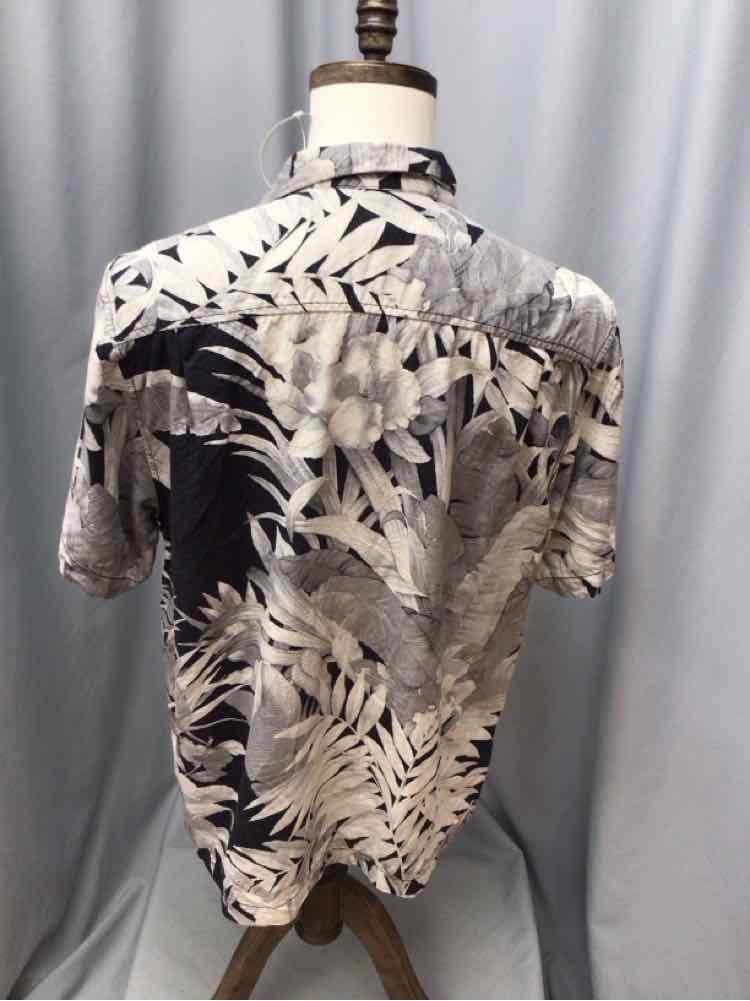 SIZE LARGE TOMMY BAHAMA Men's SHIRTS