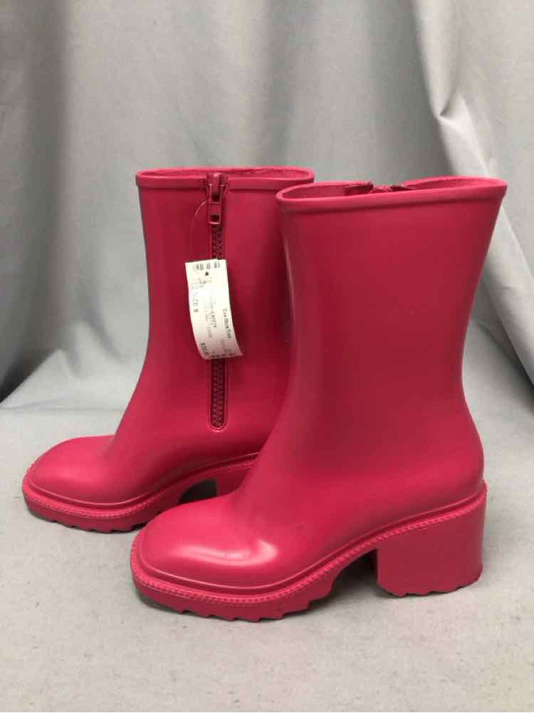 INC SIZE 8 Ladies SHOES