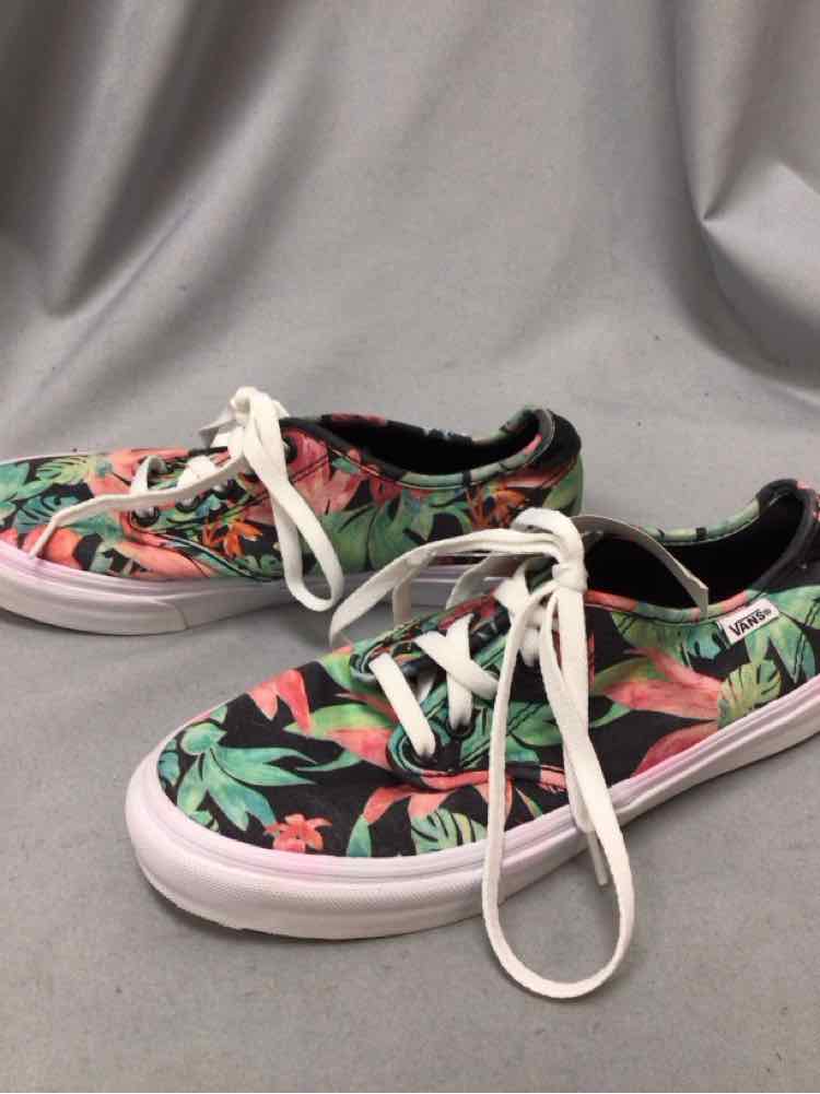 VANS SIZE 8 1/2 Ladies SHOES
