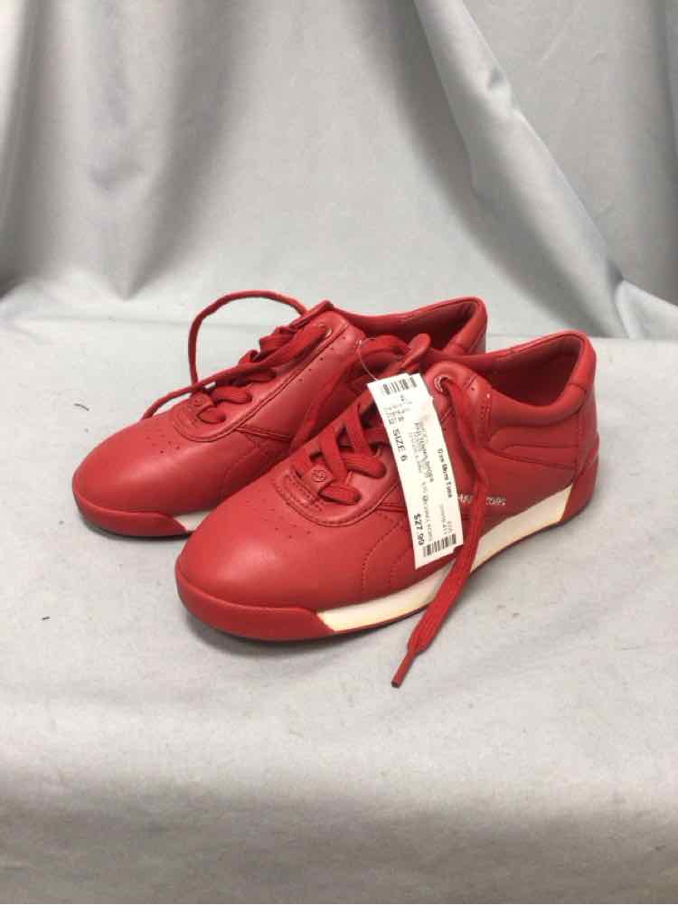 MICHAEL KORS SIZE 6 Ladies SHOES