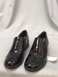 CLARKS SIZE 7 1/2 Ladies SHOES
