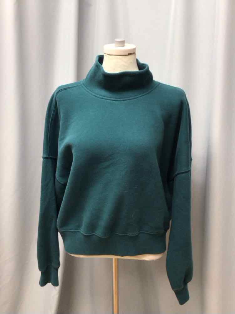 ABERCROMBIE & FITCH SIZE LARGE Ladies TOP