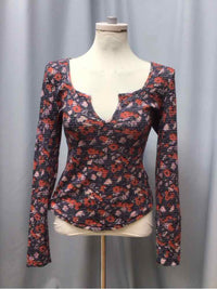 FREE PEOPLE SIZE MEDIUM Ladies TOP