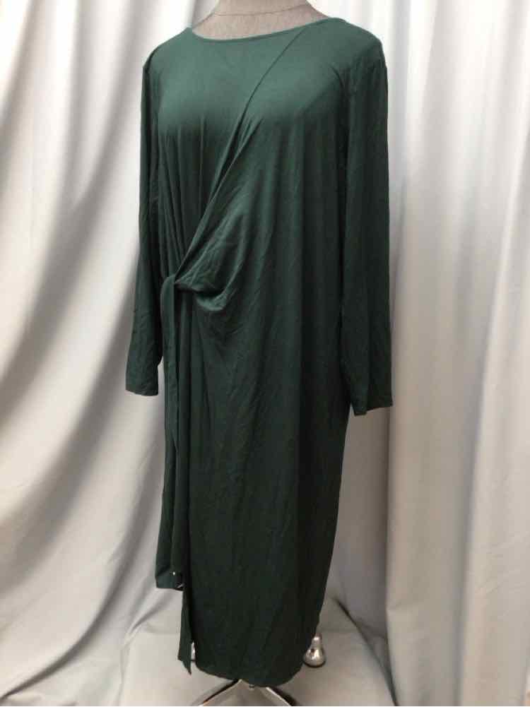 UNIVERSAL STANDARD SIZE X LARGE Ladies DRESS