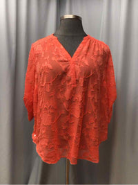 TORRID SIZE 2 X Ladies BLOUSE
