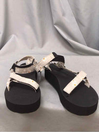 TEVA SIZE 10 Ladies SHOES