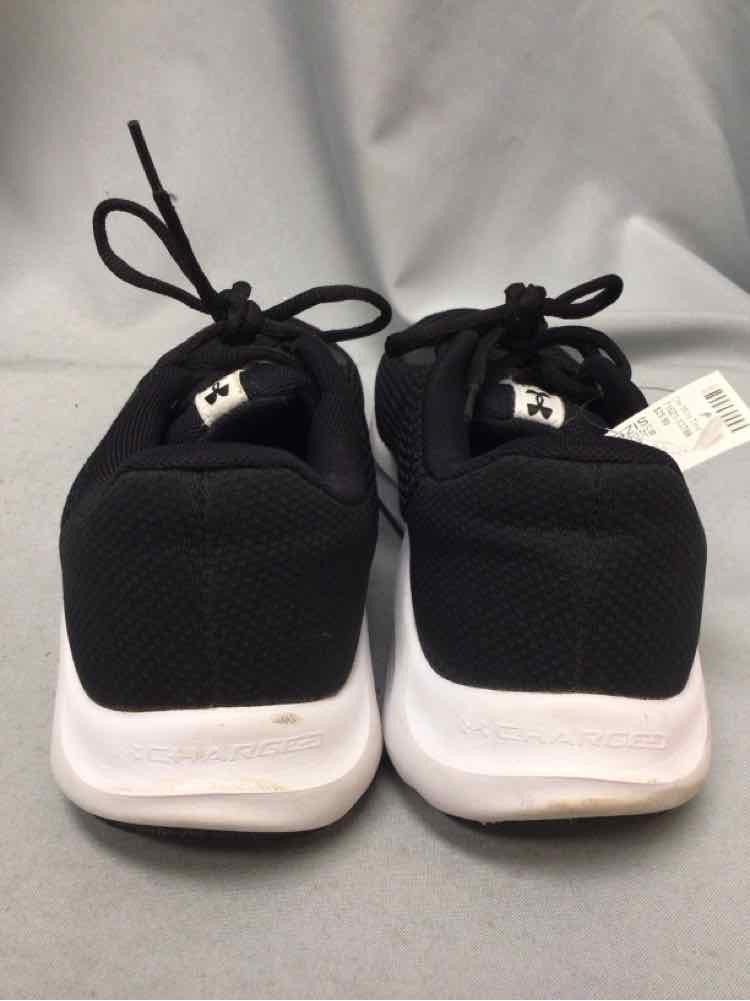 UNDER ARMOUR SIZE 10 Ladies SHOES