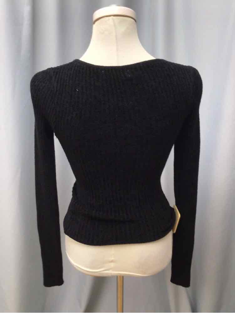 URBAN OUTFITTERS SIZE SMALL Ladies TOP