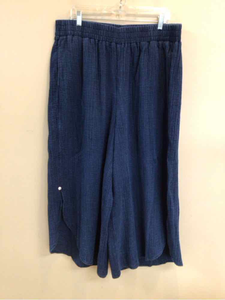 LANE BRYANT SIZE 18 Ladies PANTS