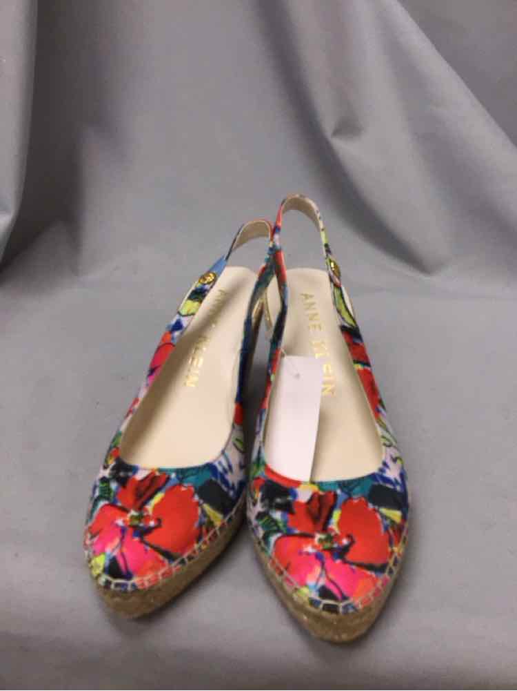 ANNE KLEIN SIZE 9 Ladies SHOES