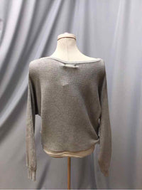 WHITE FOX SIZE LARGE Ladies TOP