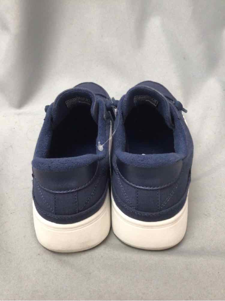 BOBS SIZE 7 1/2 Ladies SHOES