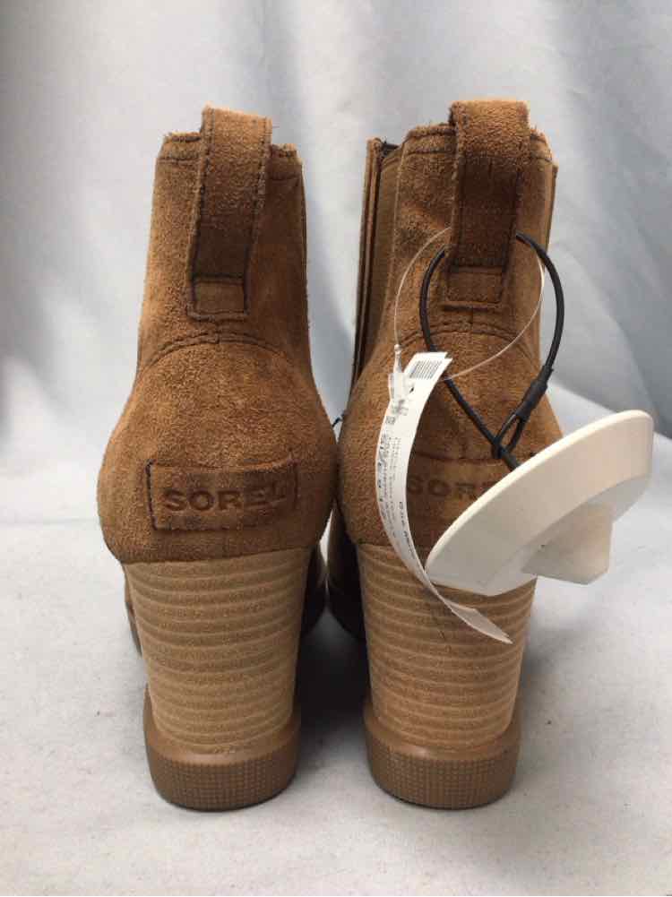 CORE SIZE 9 1/2 Ladies SHOES