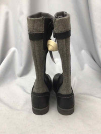 EDDIE BAUER SIZE 6 Ladies SHOES