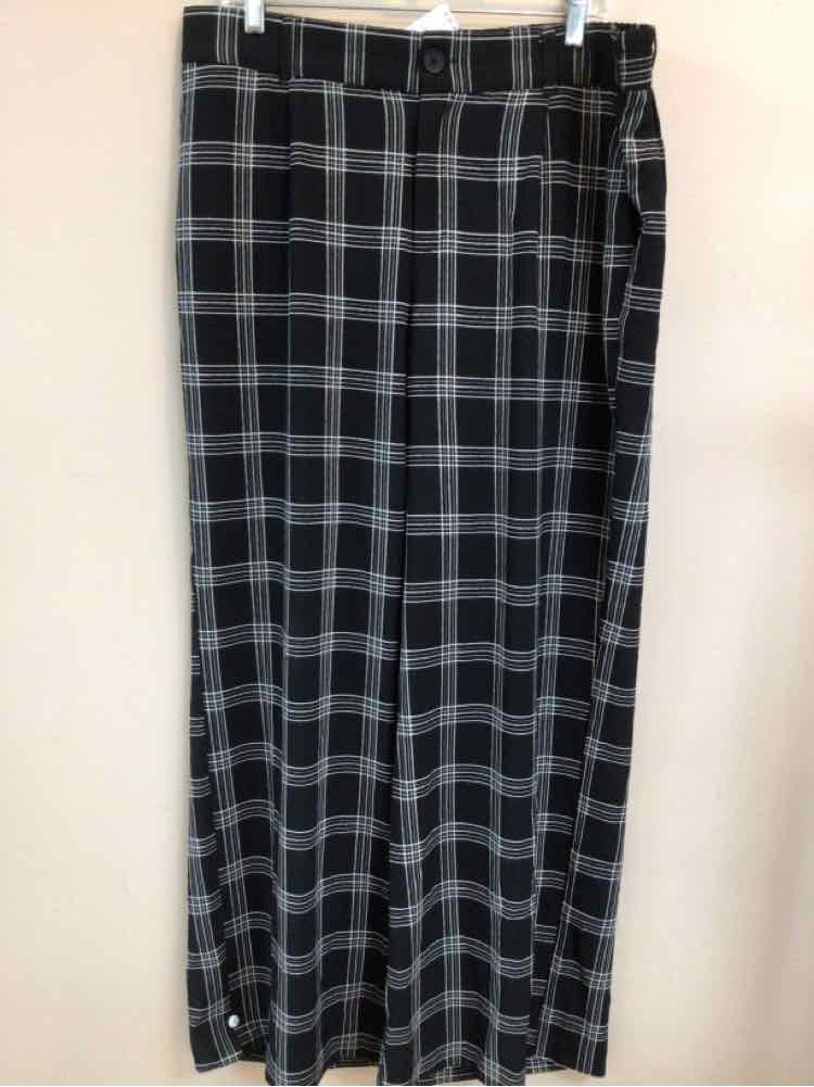 TORRID SIZE 14 Ladies PANTS