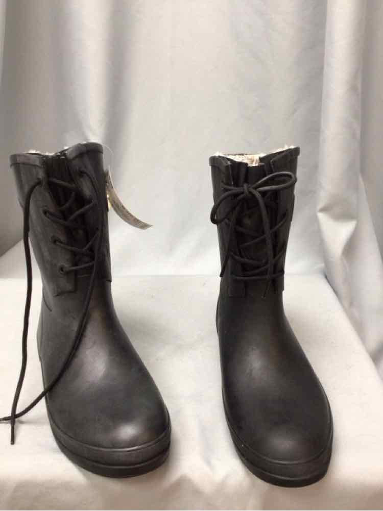 BOGS SIZE 10 Ladies SHOES