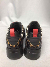 MICHAEL KORS SIZE 6 1/2 Ladies SHOES