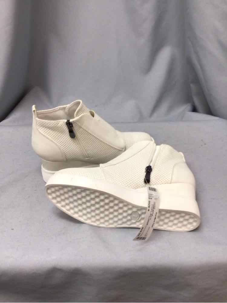 JOURNEE COLLECTION SIZE 8 Ladies SHOES