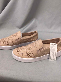VIONIC SIZE 7 Ladies SHOES