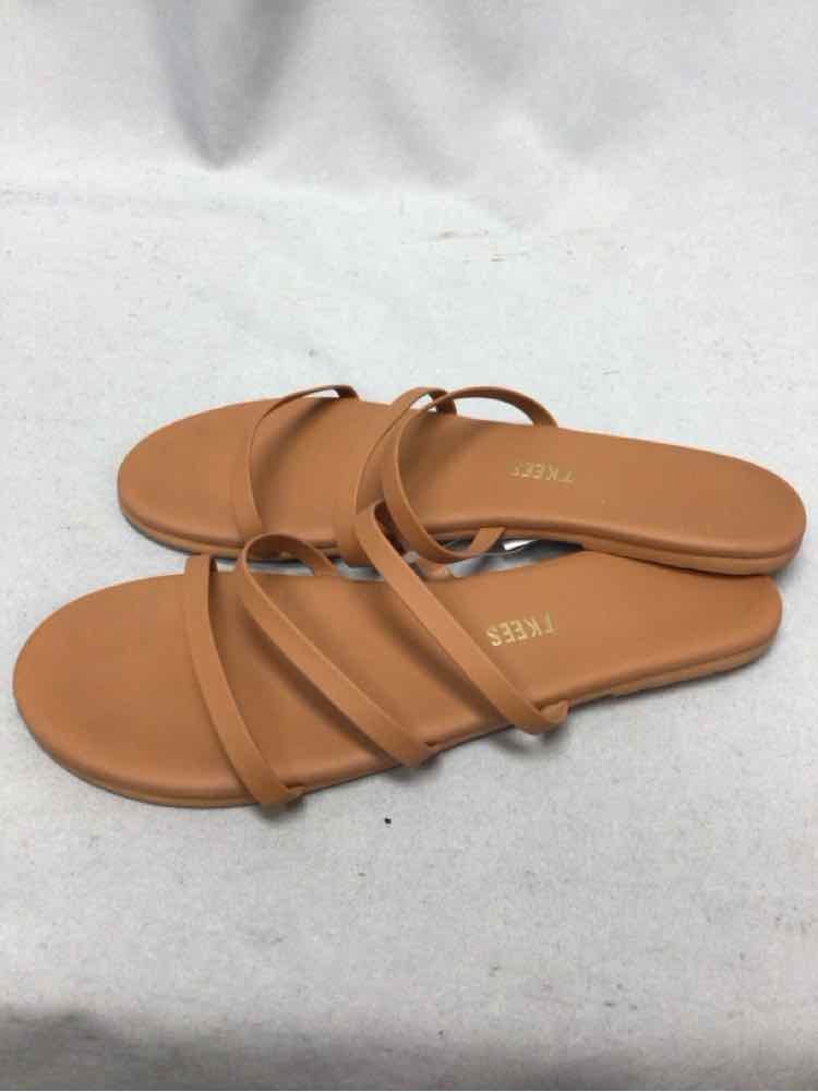 TKEES SIZE 7 Ladies SHOES