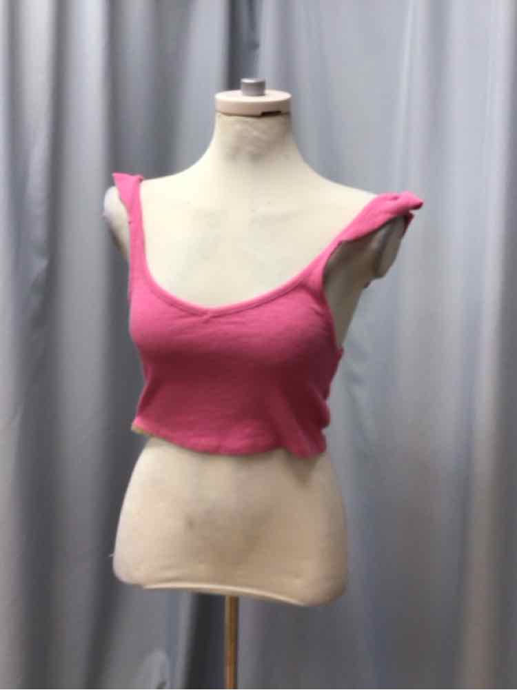 URBAN OUTFITTERS SIZE MEDIUM Ladies TOP