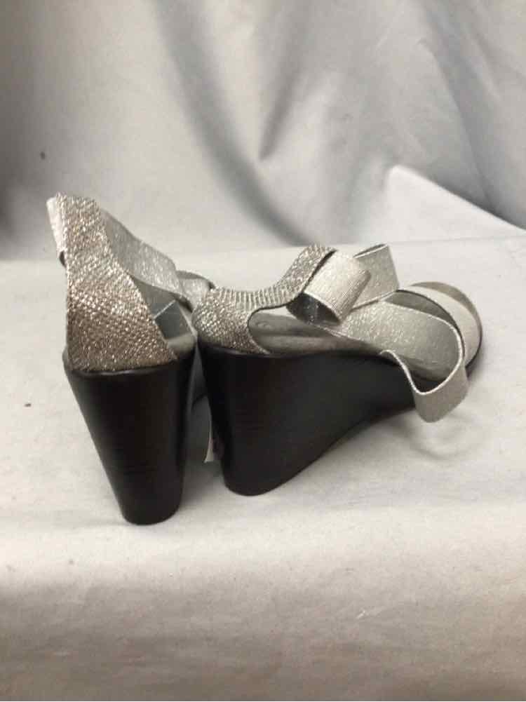 CHARLESTON SIZE 9 Ladies SHOES