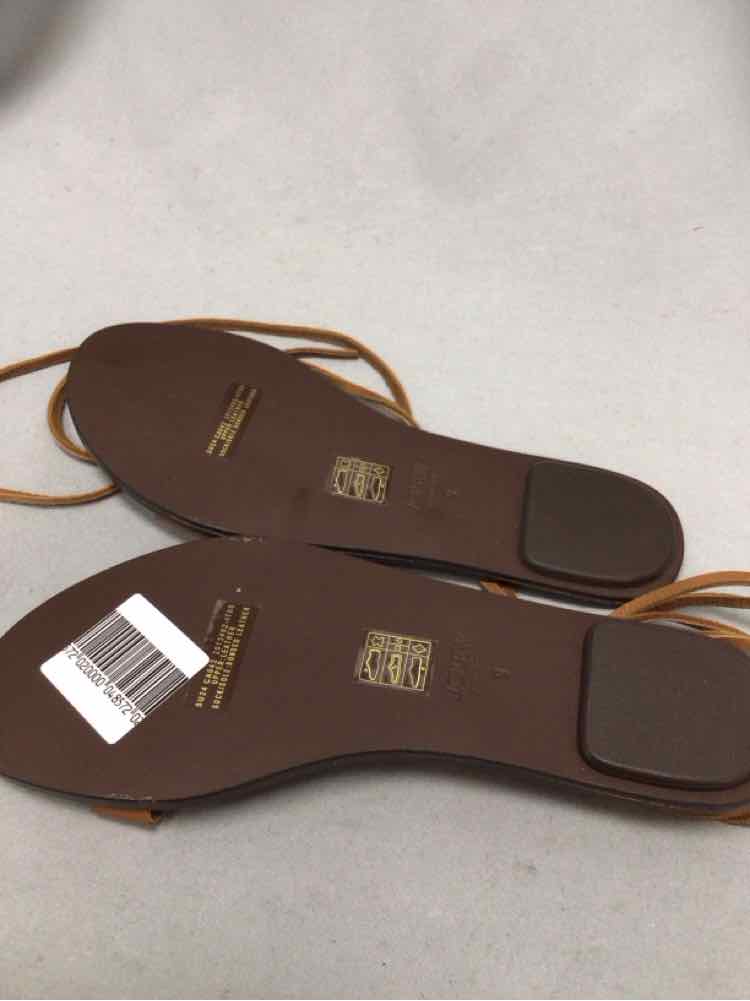 J CREW SIZE 9 Ladies SHOES