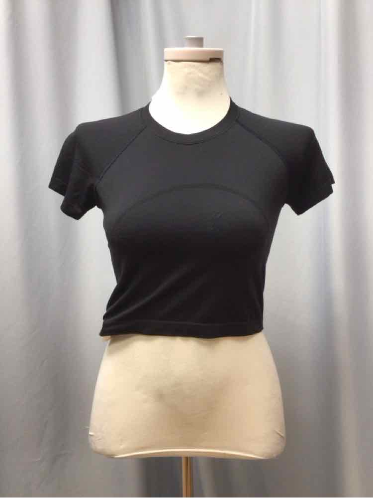 LULULEMON SIZE 6 Ladies EXERCISE