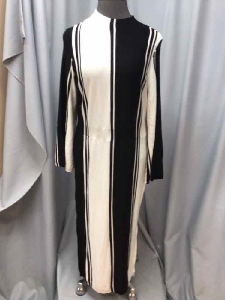 ASHLEY STEWART SIZE 22/24 Ladies DRESS