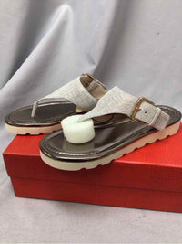 DONALD PLINER SIZE 7 1/2 Ladies SHOES