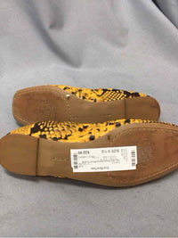VINCE CAMUTO SIZE 9 1/2 Ladies SHOES