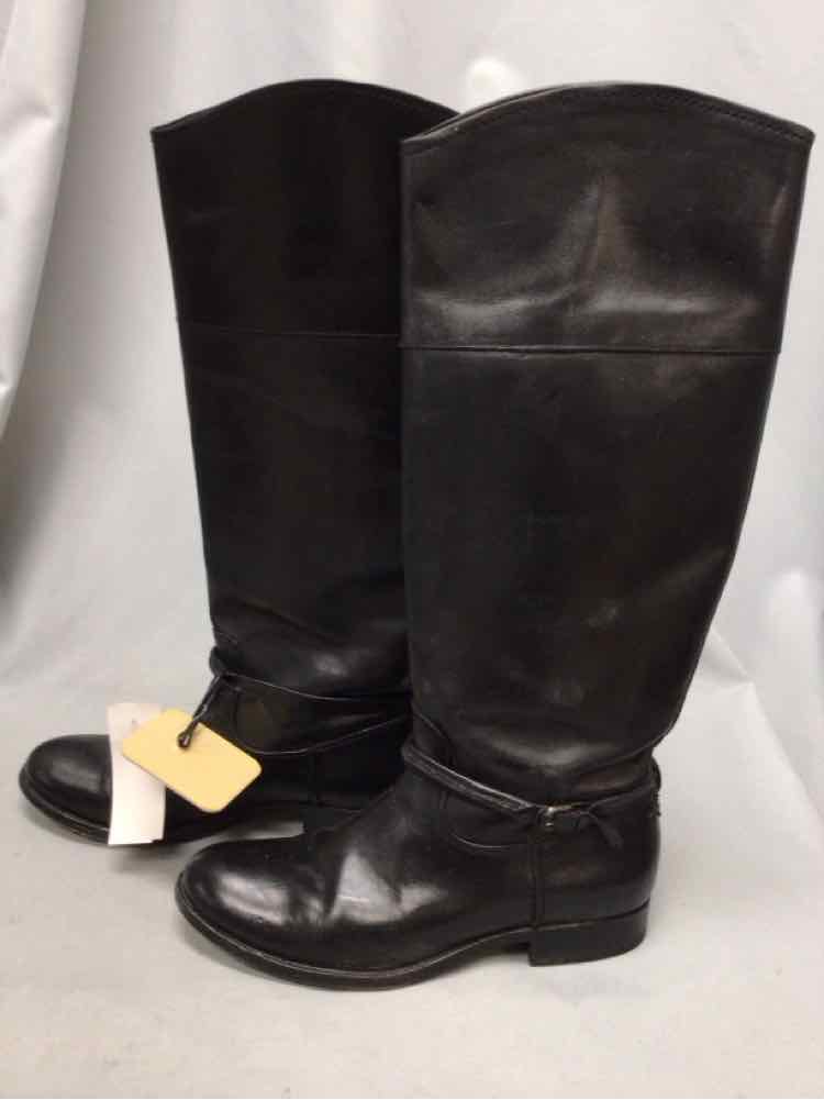 FRYE SIZE 7 1/2 Ladies SHOES