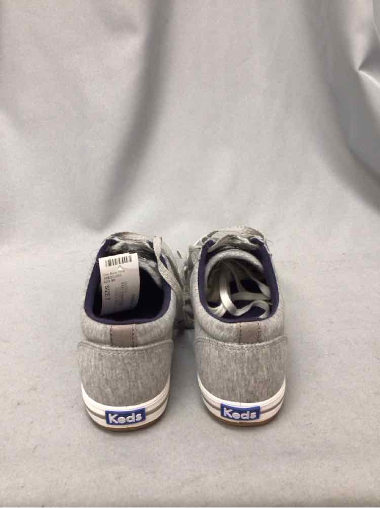 KEDS SIZE 7 Ladies SHOES