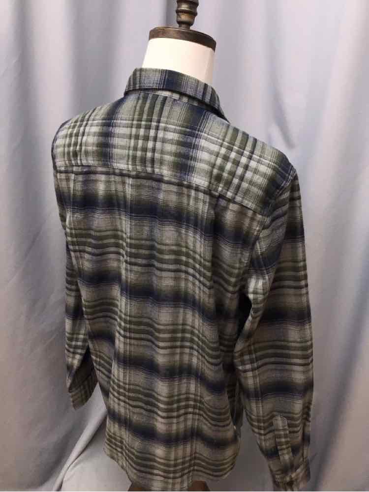 SIZE LARGE THE AMERICAN OUTSDOORSMAN Men's SHIRTS