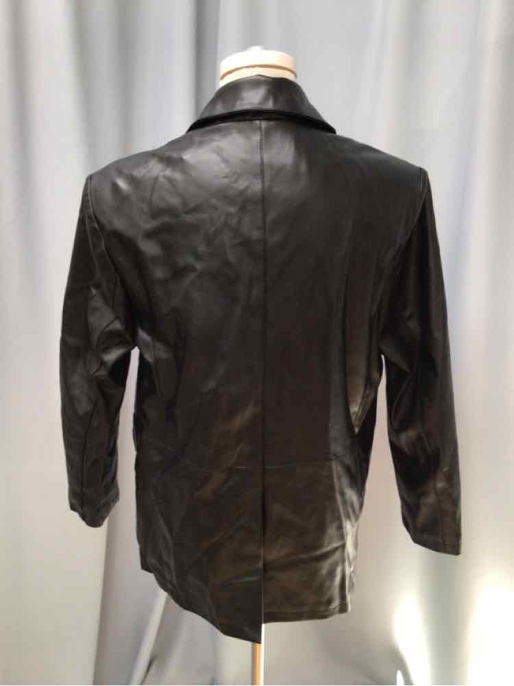 FAHSYEE SIZE MEDIUM Ladies JACKET