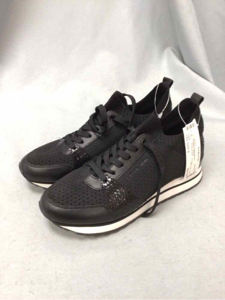 MICHAEL KORS SIZE 6 Ladies SHOES