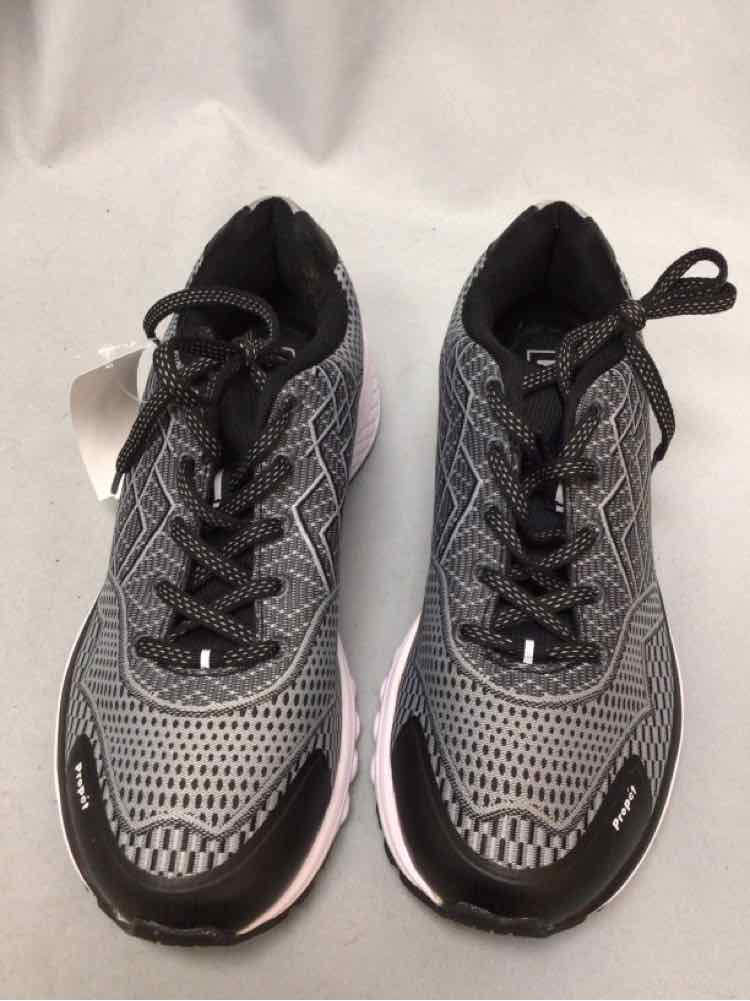 PROPET SIZE 10 Ladies SHOES