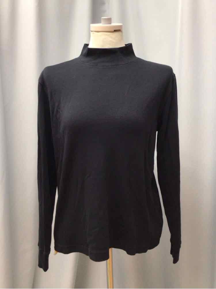 LANDS END SIZE MEDIUM Ladies TOP