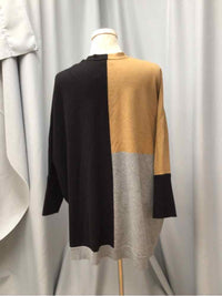 CHICOS SIZE LRG/XLRG Ladies TOP