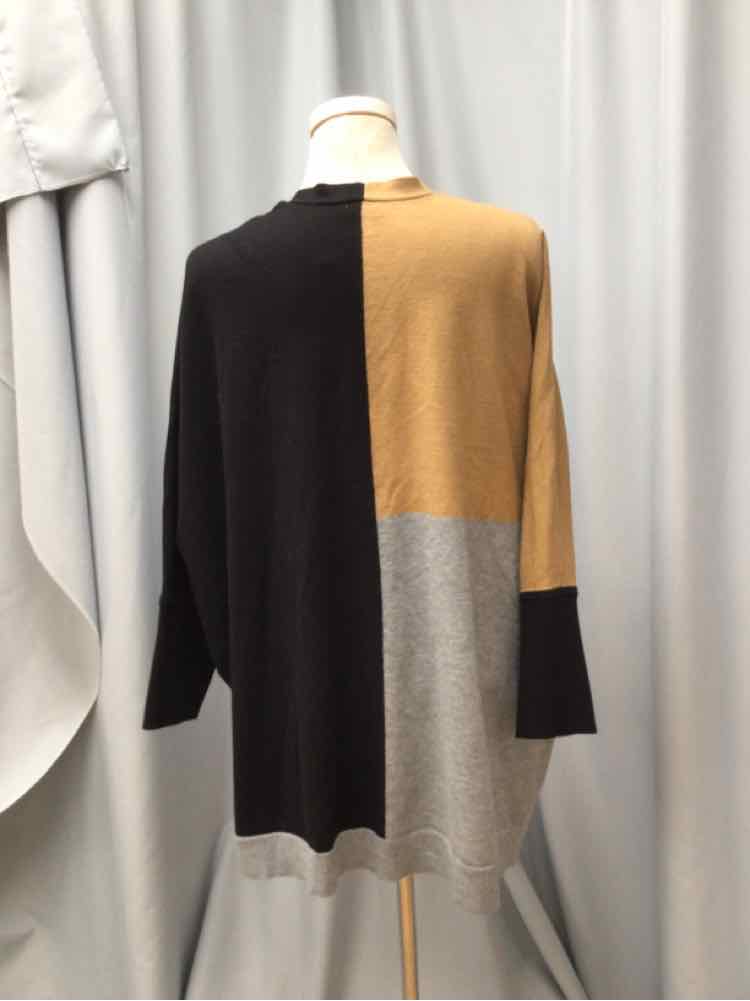 CHICOS SIZE LRG/XLRG Ladies TOP