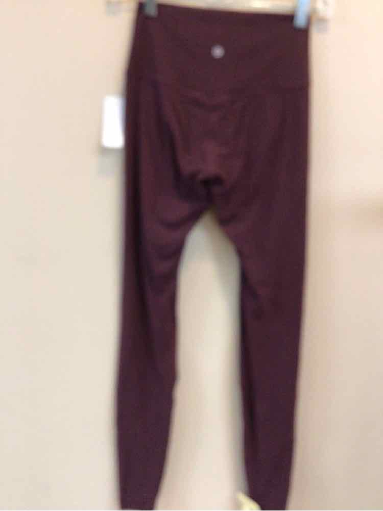 LULULEMON SIZE 4 Ladies EXERCISE