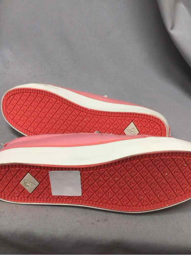 SPERRY SIZE 12 Ladies SHOES