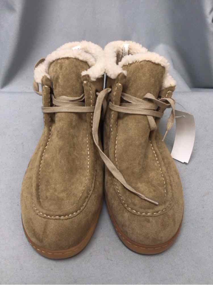 URBAN SPORT SIZE 11 Ladies SHOES