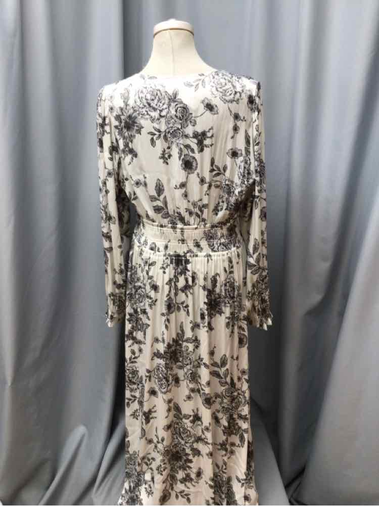 GAP SIZE LARGE Ladies DRESS