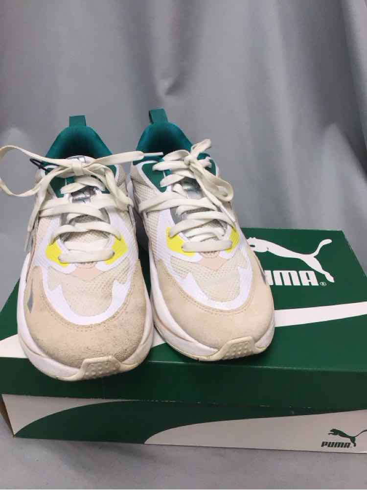 PUMA SIZE 9 1/2 Ladies SHOES