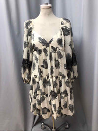 SACHIN & BABI SIZE MEDIUM Ladies DRESS