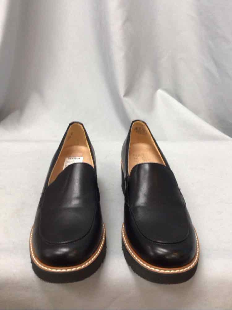 NATURALIZER SIZE 8 1/2 Ladies SHOES