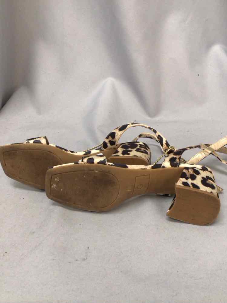 GBG SIZE 6 1/2 Ladies SHOES